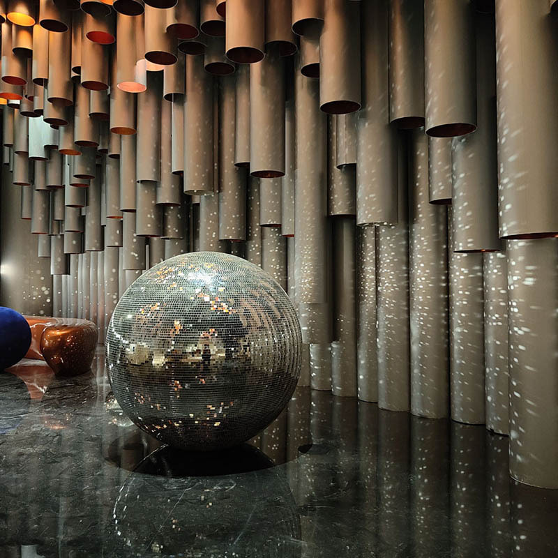 Custom Hotel Lobby Non-standard Lighting Design