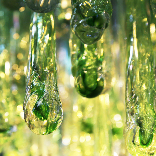Moderna Sala de Estar Verde Gota de Água Lustre Art Déco