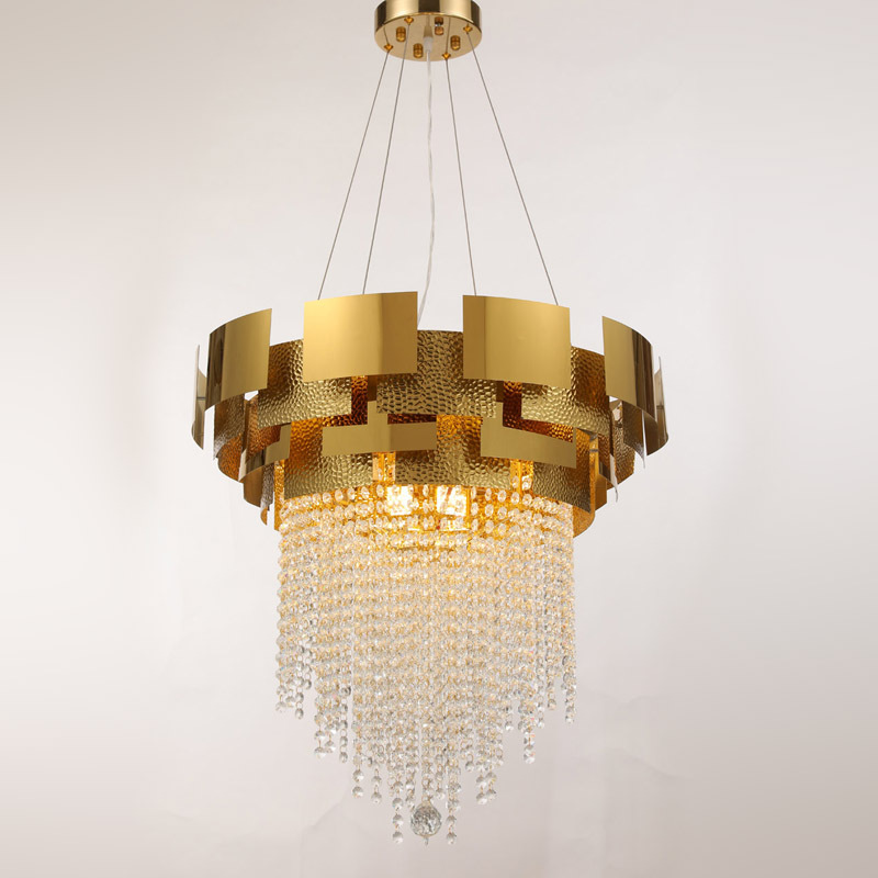 Luxurious Chandeliers Table Lamps And Wall Lamps