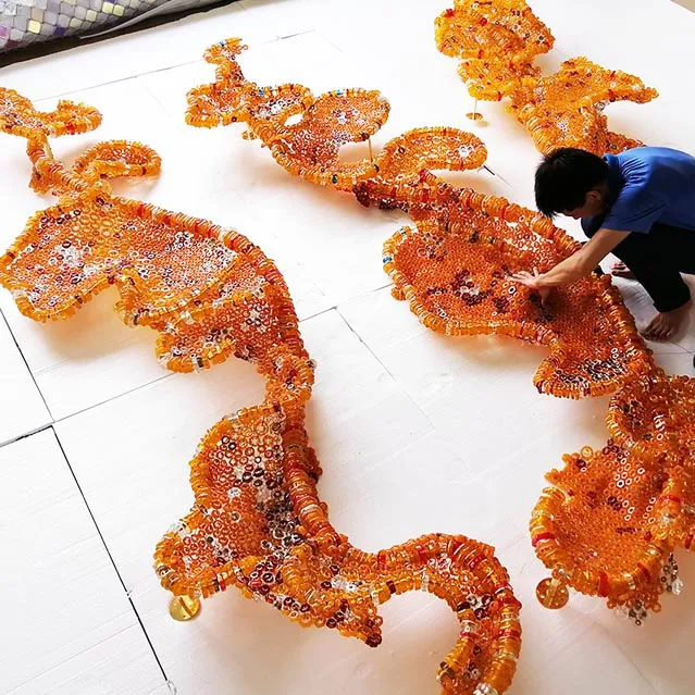 Installazione in vetro tridimensionale Art. n