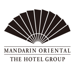 Shopping plaza chandelier customization