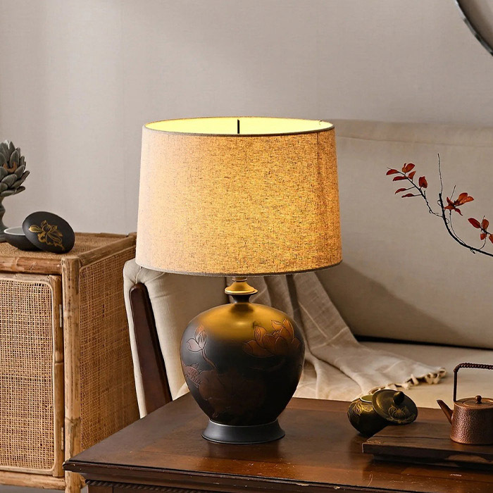 Customized table lamps in an antique style