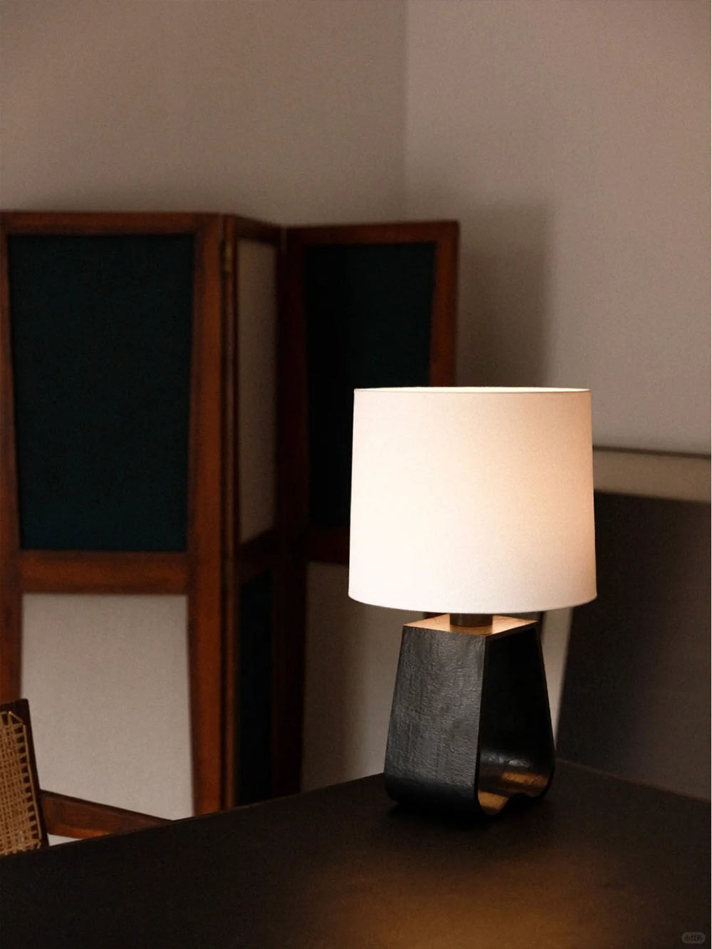 Black and White Table Lamps