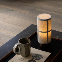 Simple design cylindrical reading lamp