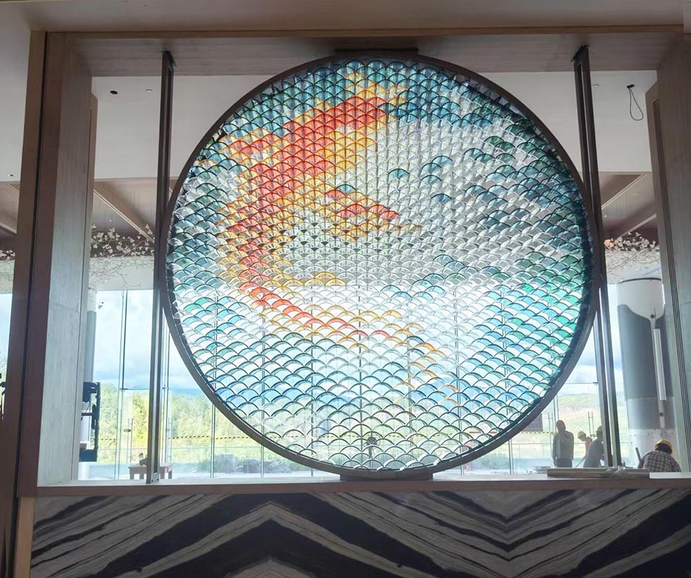 Hotel room divider curtain