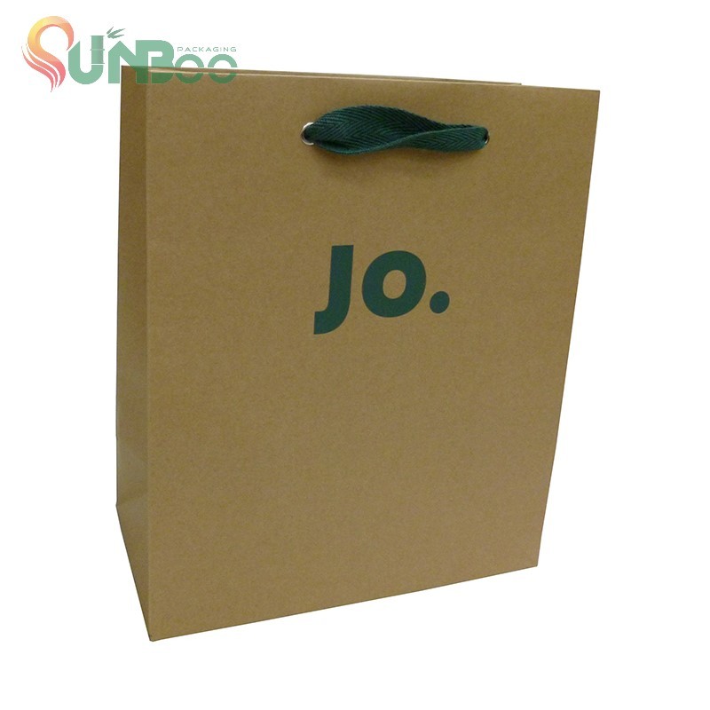 Sac en papier cadeau kraft brun à poignée verte écologique de taille moyenne