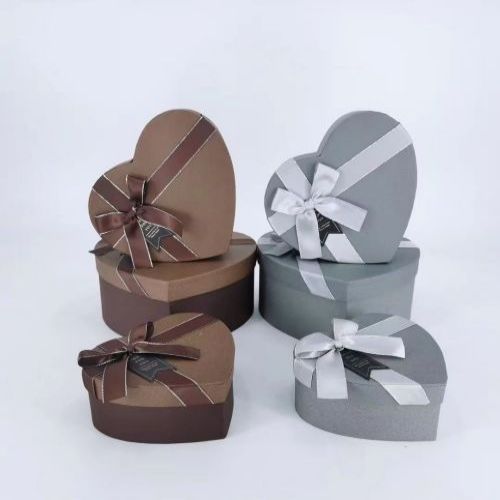 Boîte de chocolats de petite taille avec fermeture magnétique