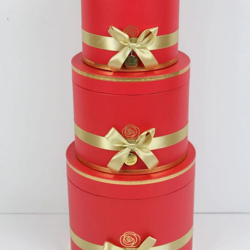 Set of 3 Round Nesting Gift Boxes with Lids