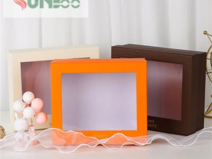 Boîtes à couvercle de fenêtre de luxe : où l'élégance rencontre la visibilité