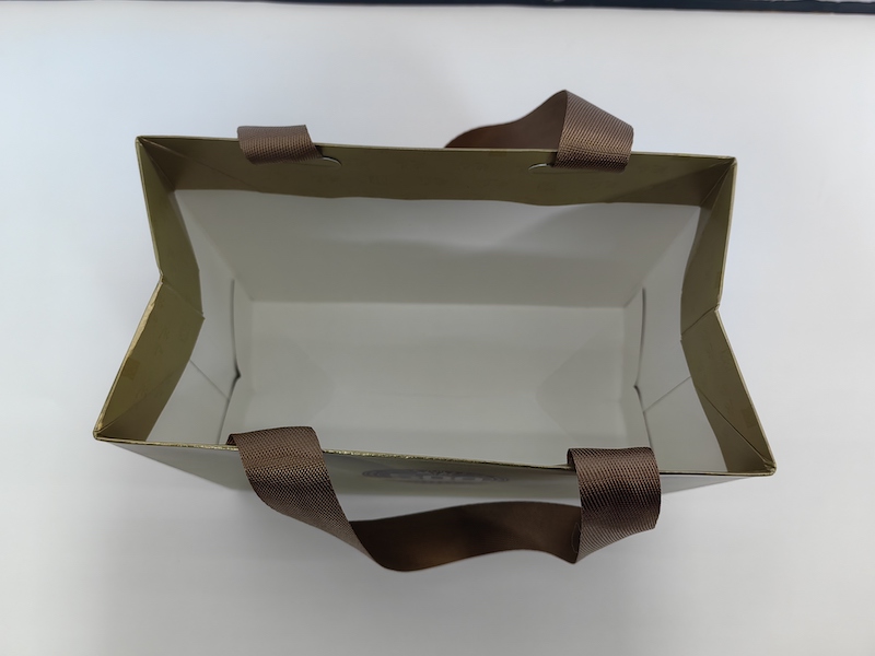 gift bags with handles