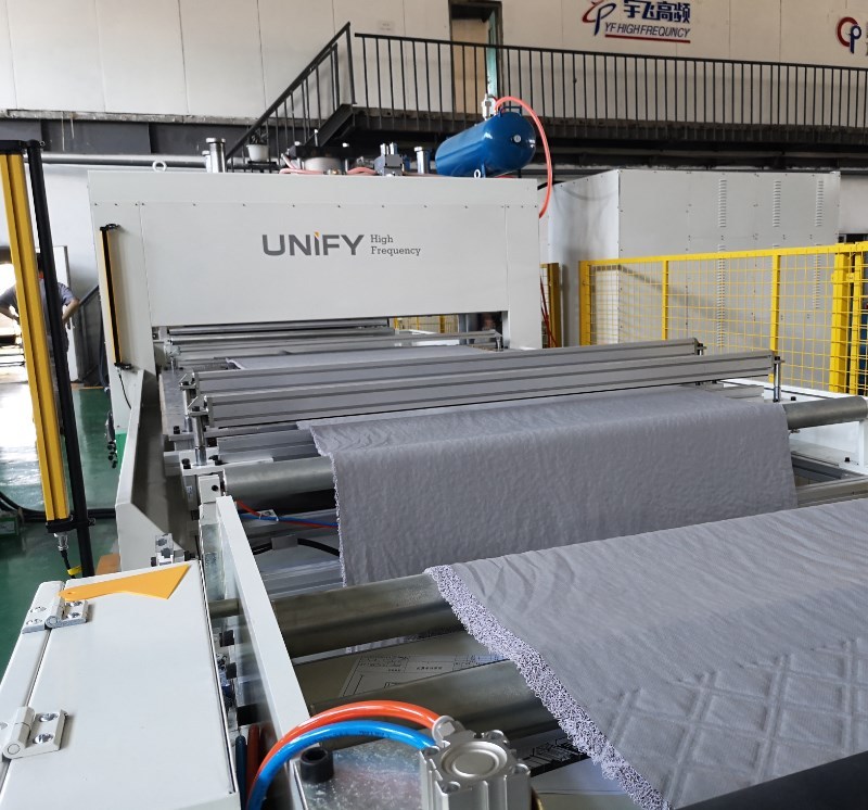 Máquina de soldadura de cama de agua de PVC de alta frecuencia