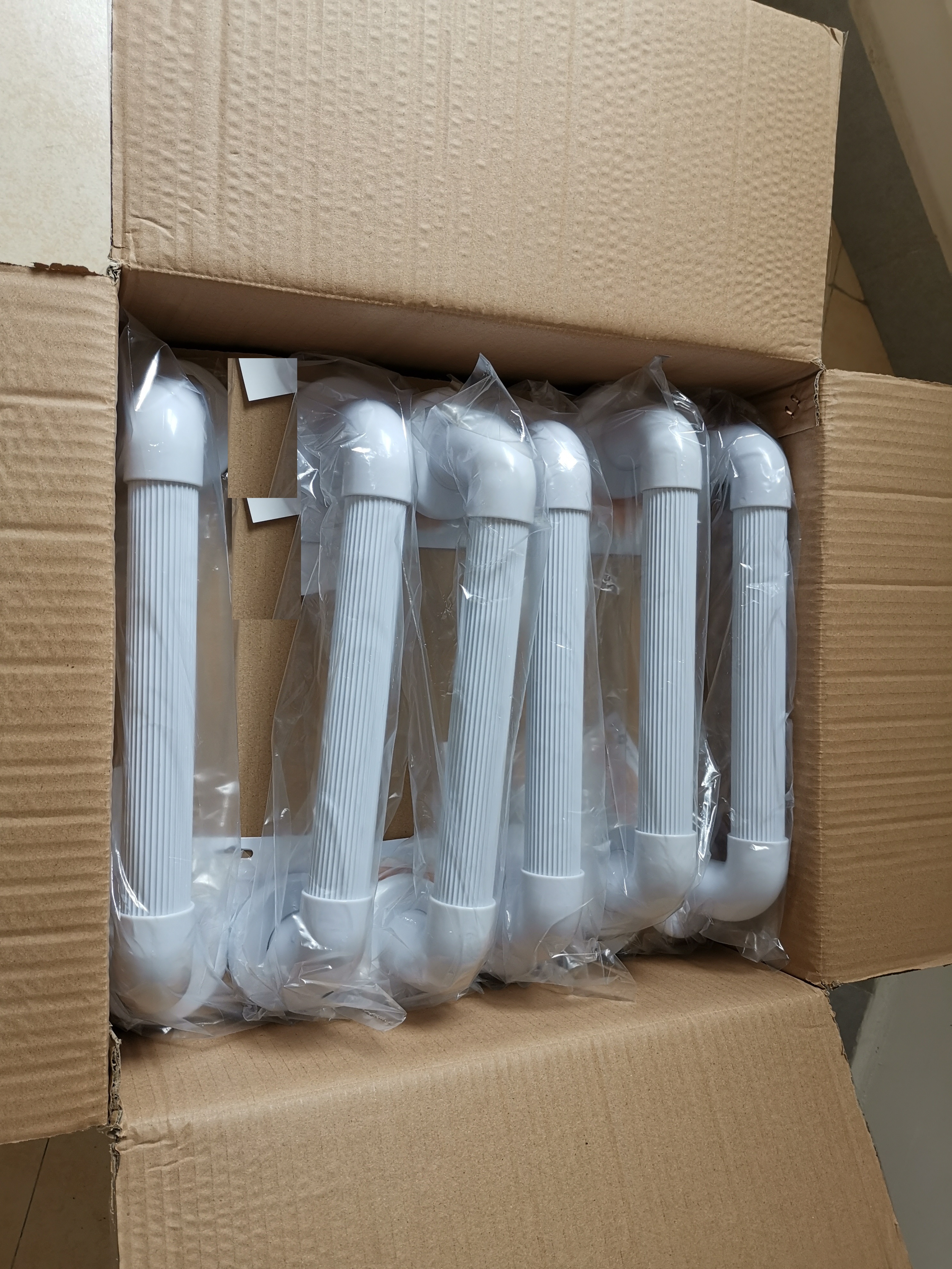 Haltegriff aus Kunststoff für die Dusche