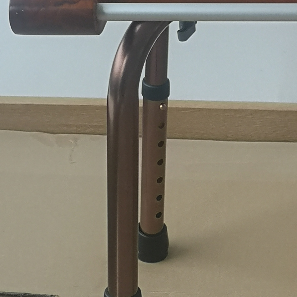 Douchestoel van teakhout met handvat