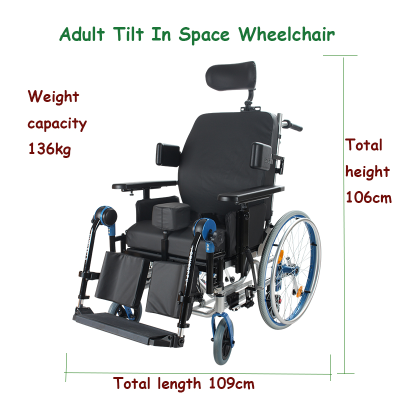 Inclinazione per adulti nella sedia a rotelle spaziale