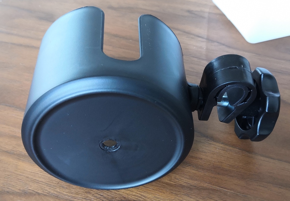 Пластиковый подстаканник для инвалидной коляски