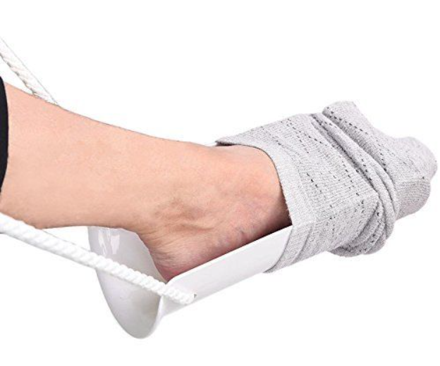 Aide à chaussettes facile à saisir avec poignée en mousse