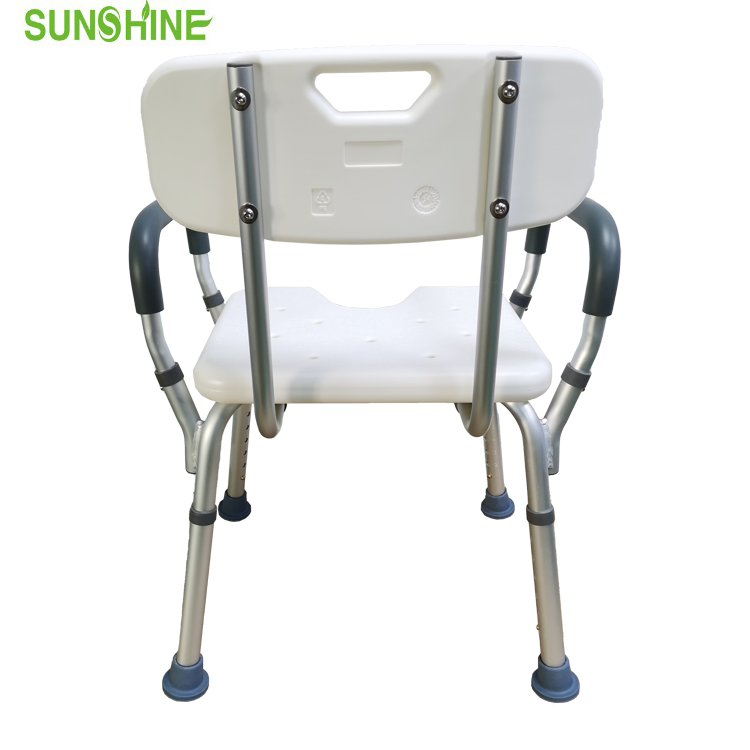 アームとU字型カットアウト付きバスシート