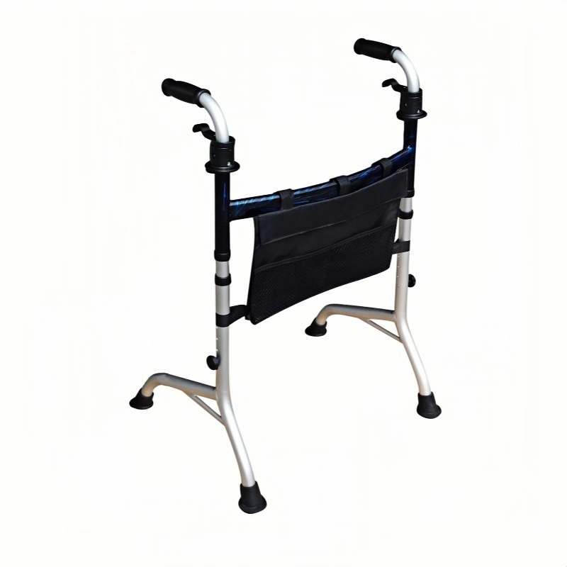 Leicht zusammenklappbarer Reiserollator mit Aufbewahrungstasche