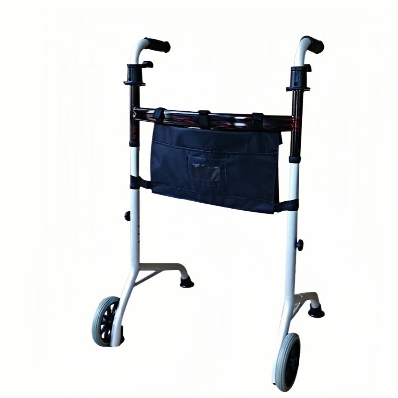 Leicht zusammenklappbarer Reiserollator mit Aufbewahrungstasche