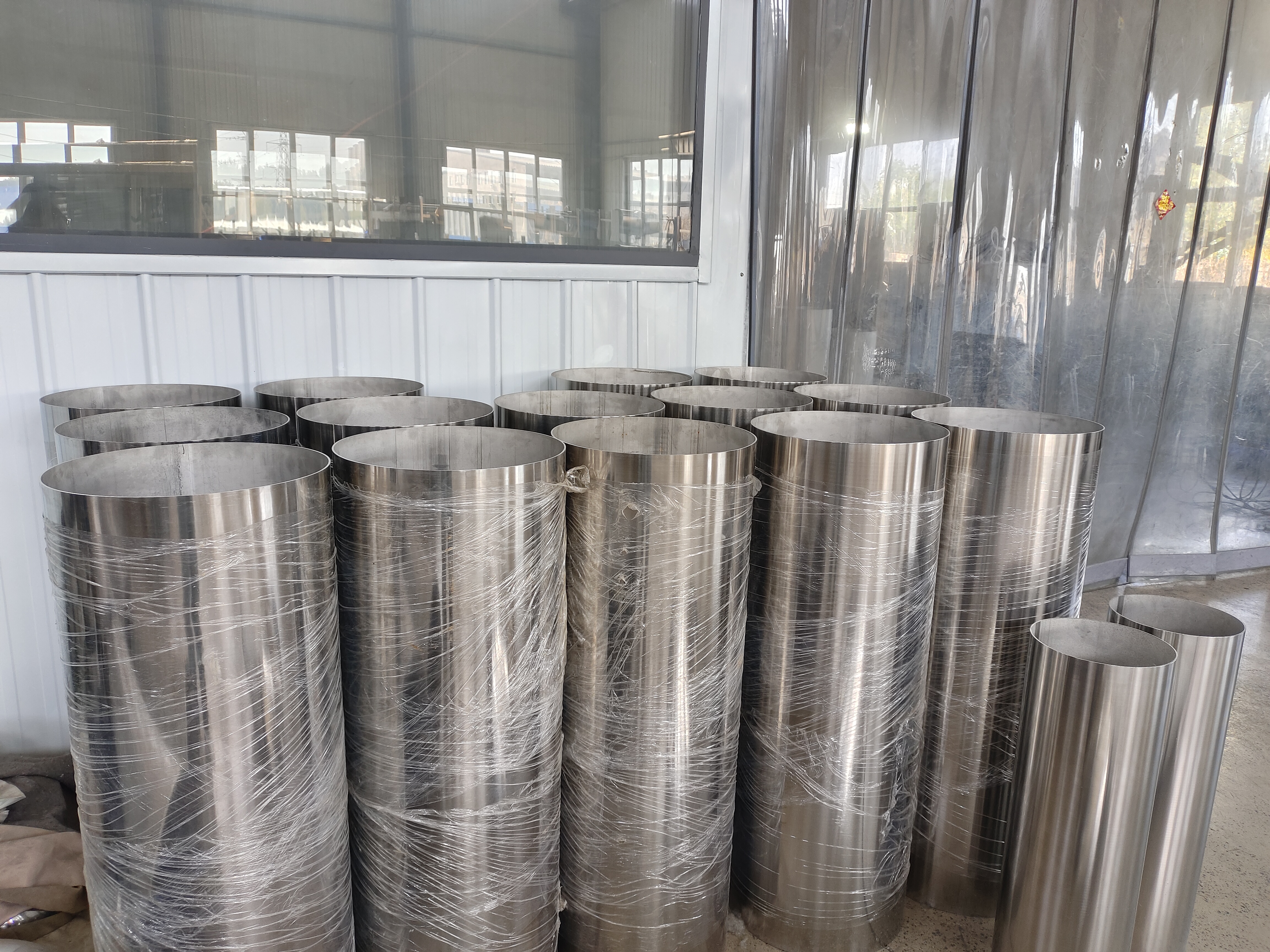 Stainless steel spool