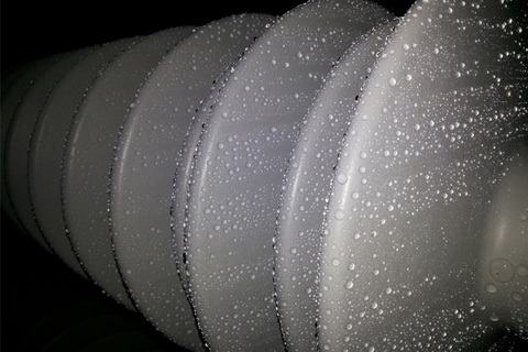 Rivestimenti RTV su isolanti in ceramica