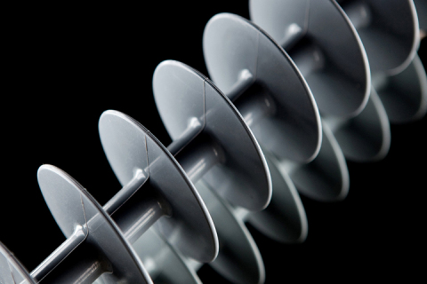 Evitare guasti dell'isolatore a causa di uno ione improprio