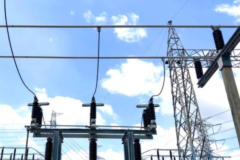 How to Select Post Insulators for Disconnectors and Substations