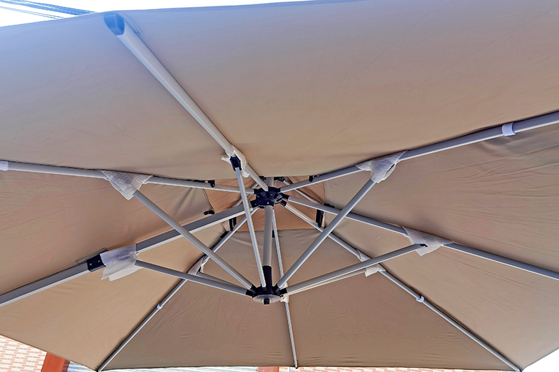 Solar Led Light Commercial Outdoor Cantilever Umbrella