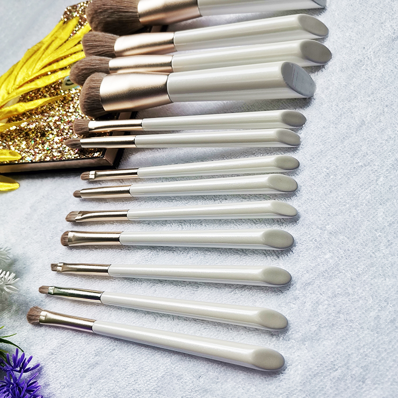 White Colour Eyeshadow Make Up Brushes Sets