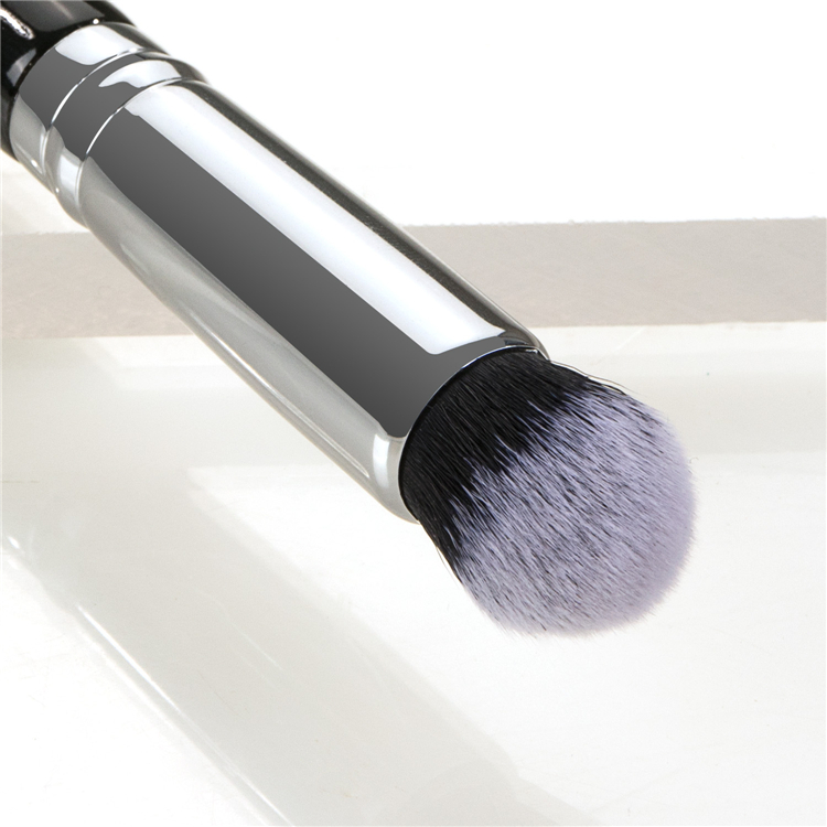 Vegan Highlighter Makeup Brush