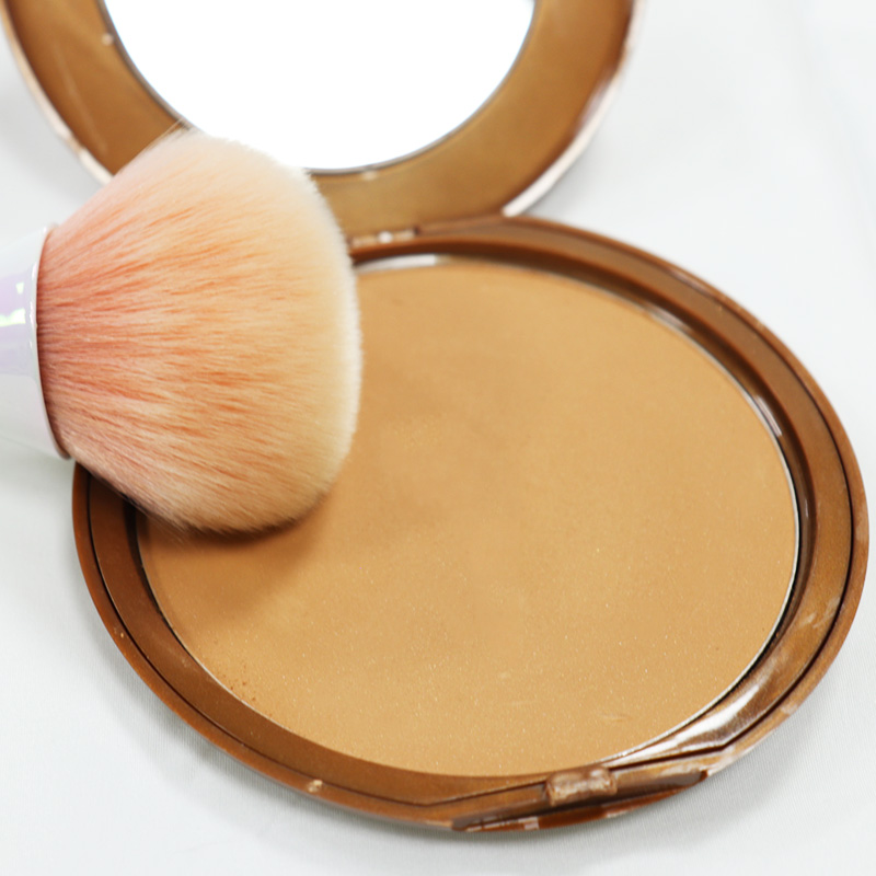 loose powder makeup powder