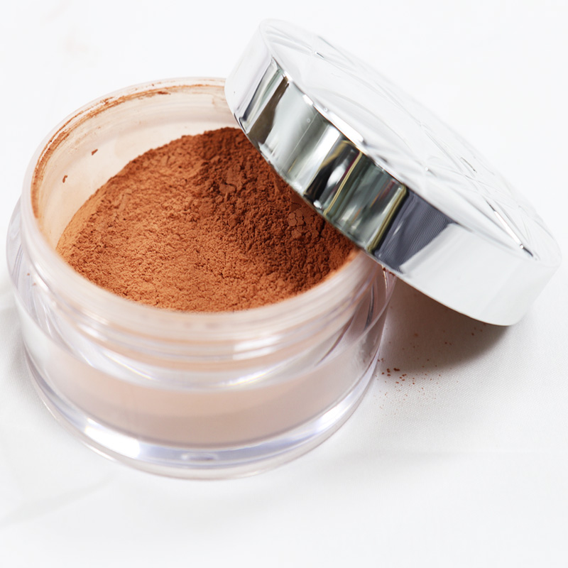 natural looking self Tanner drying powder