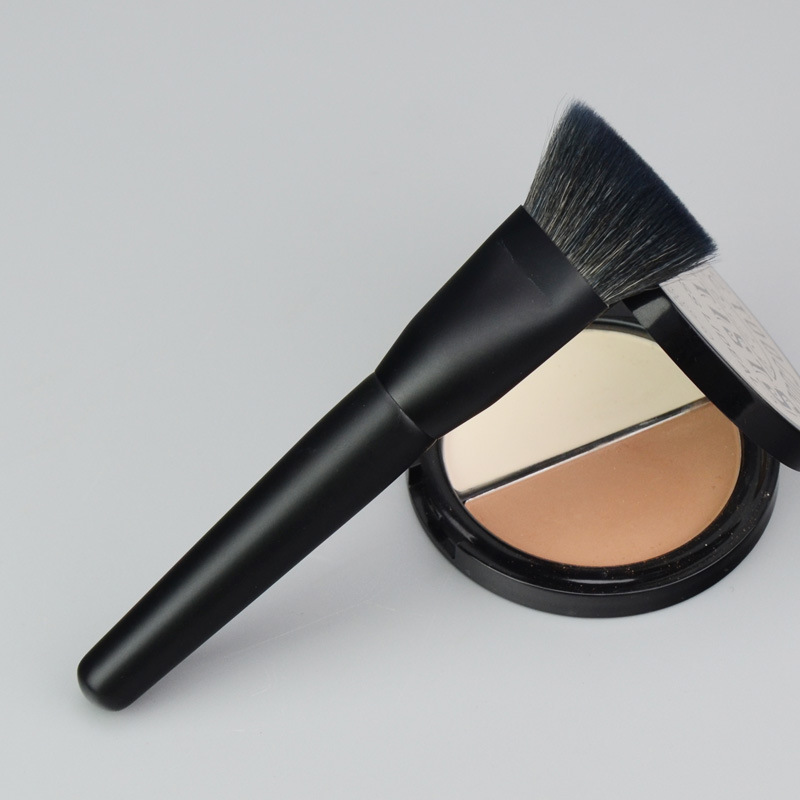 The best contour brushes for the cream powder