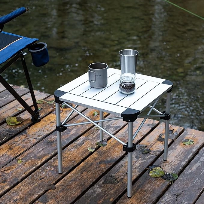 Lightweight Stable Folding Square Table