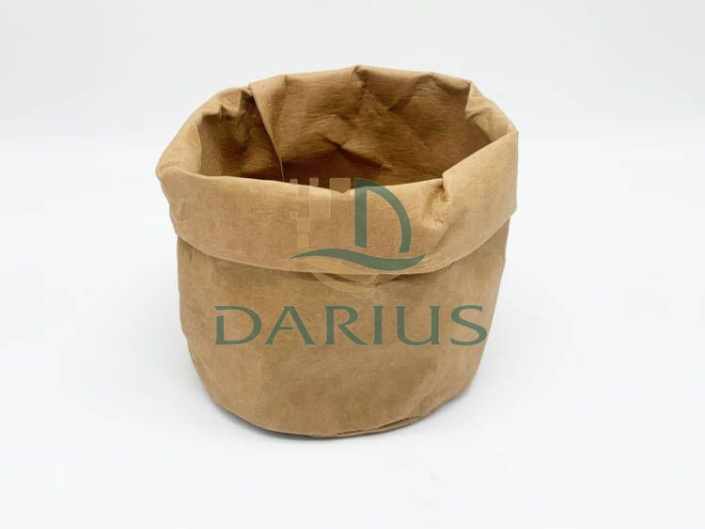 Paperista valmistettu runko, jolla on suosittu kohtalo - pestävä voimapaperipussi, joka säteilee vahvaa Ins-tyyliä