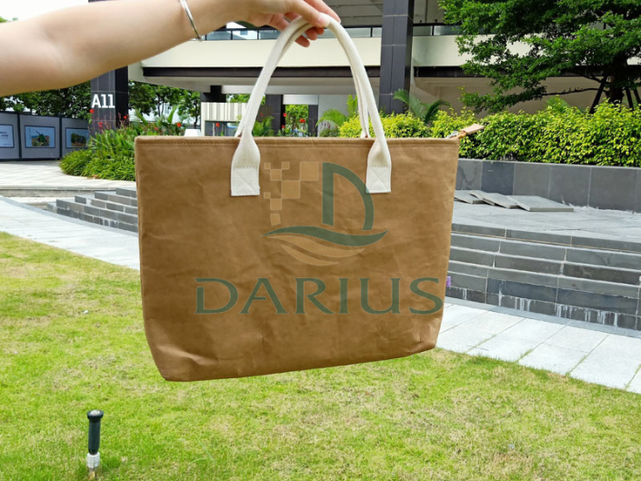 Como cuidar adequadamente de uma sacola de papel plana lavável com compartimento