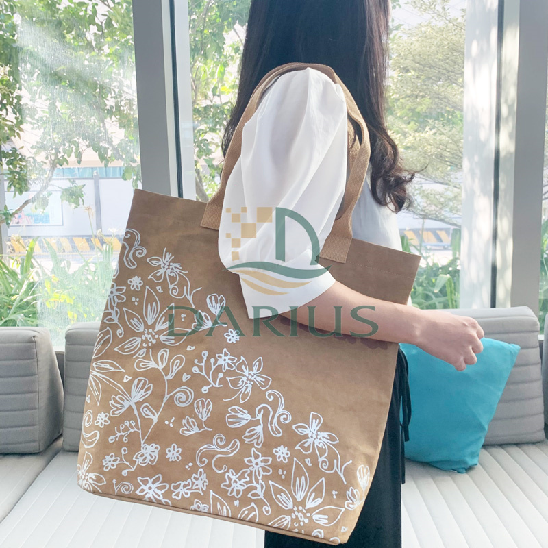 Ruskea painettu muoti pestävä voimapaperiostoskassi