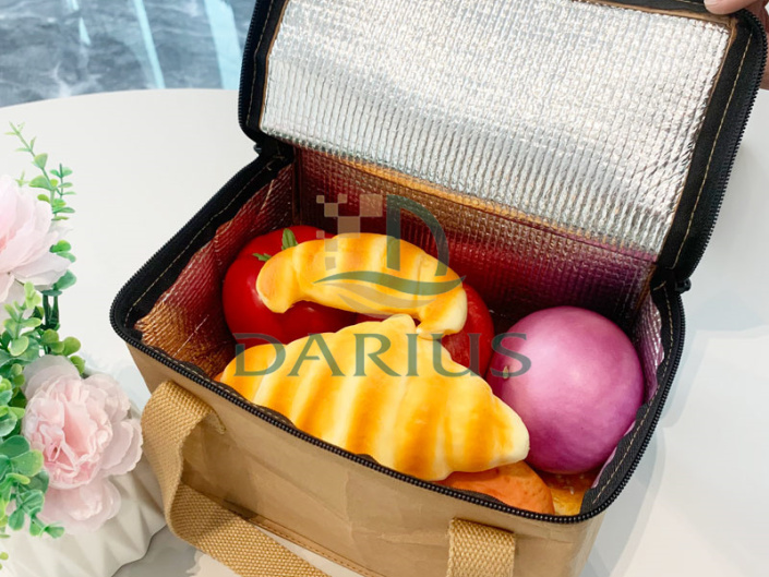 Kuinka hoitaa vedenpitäviä paperikylmälaukkuja