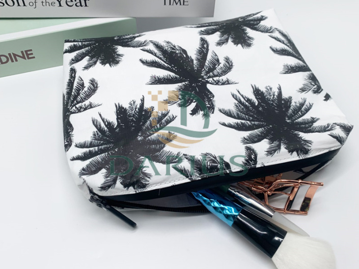 Lovely Ladies -kosmetiikkalaukun ainutlaatuiset ominaisuudet ja edut