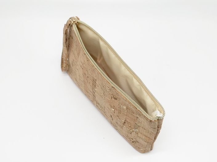 Mitä etuja on biohajoavista vetoketjullisista naisten korkkikolikkolaukuista?