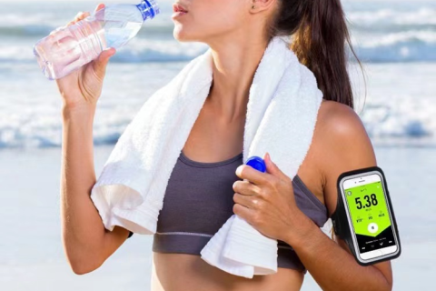 عزز تجربة الجري الخاصة بك مع حزام الذراع المثالي للجري وحقيبة ايربودز