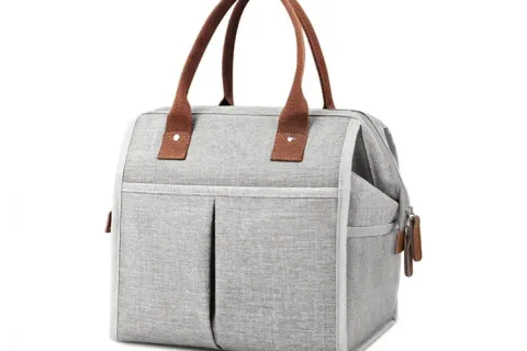 اكتشف حقيبة الغداء الصغيرة المثالية للسيدات