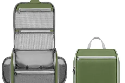 Restez organisé en déplacement : le sac de voyage polyvalent et résistant à l'eau pour cosmétiques