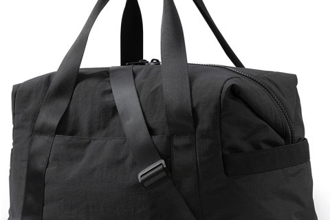 Le sac de sport noir ultime pour femme : quand le fitness rencontre le voyage avec style