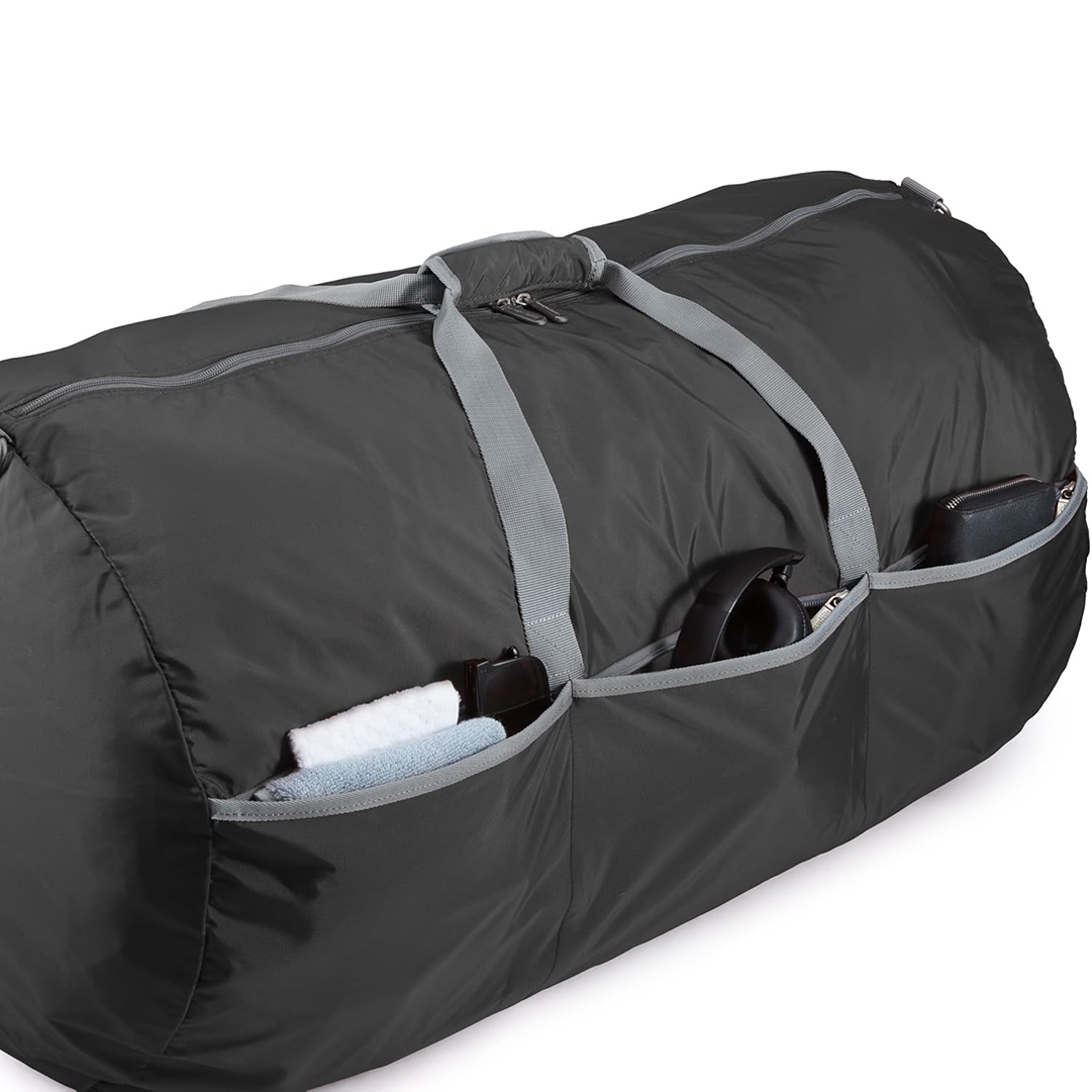 black travel duffle bag