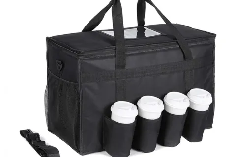 Попрощайтесь с неудачными доставками: мотоциклетная термосумка для доставки пиццы с подстаканником — настоящий прорыв для мотоциклистов.