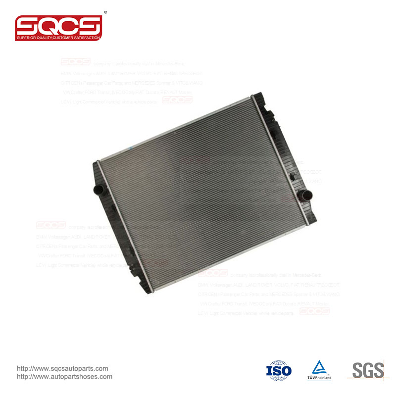 SQCS auto parts water radiator for Iveco daily oem 504011119 K