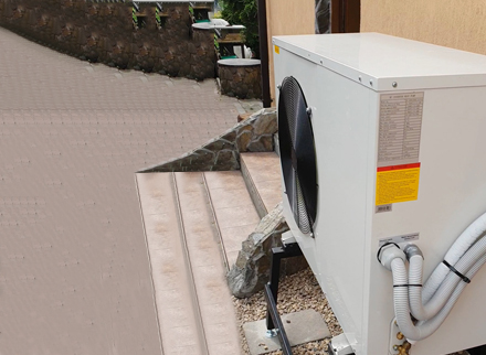 In Polen installierte DC-Inverter-Wärmepumpe