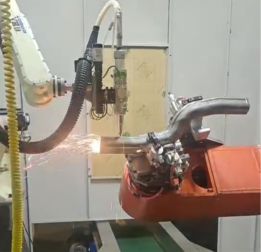 laser 3D cutting robot