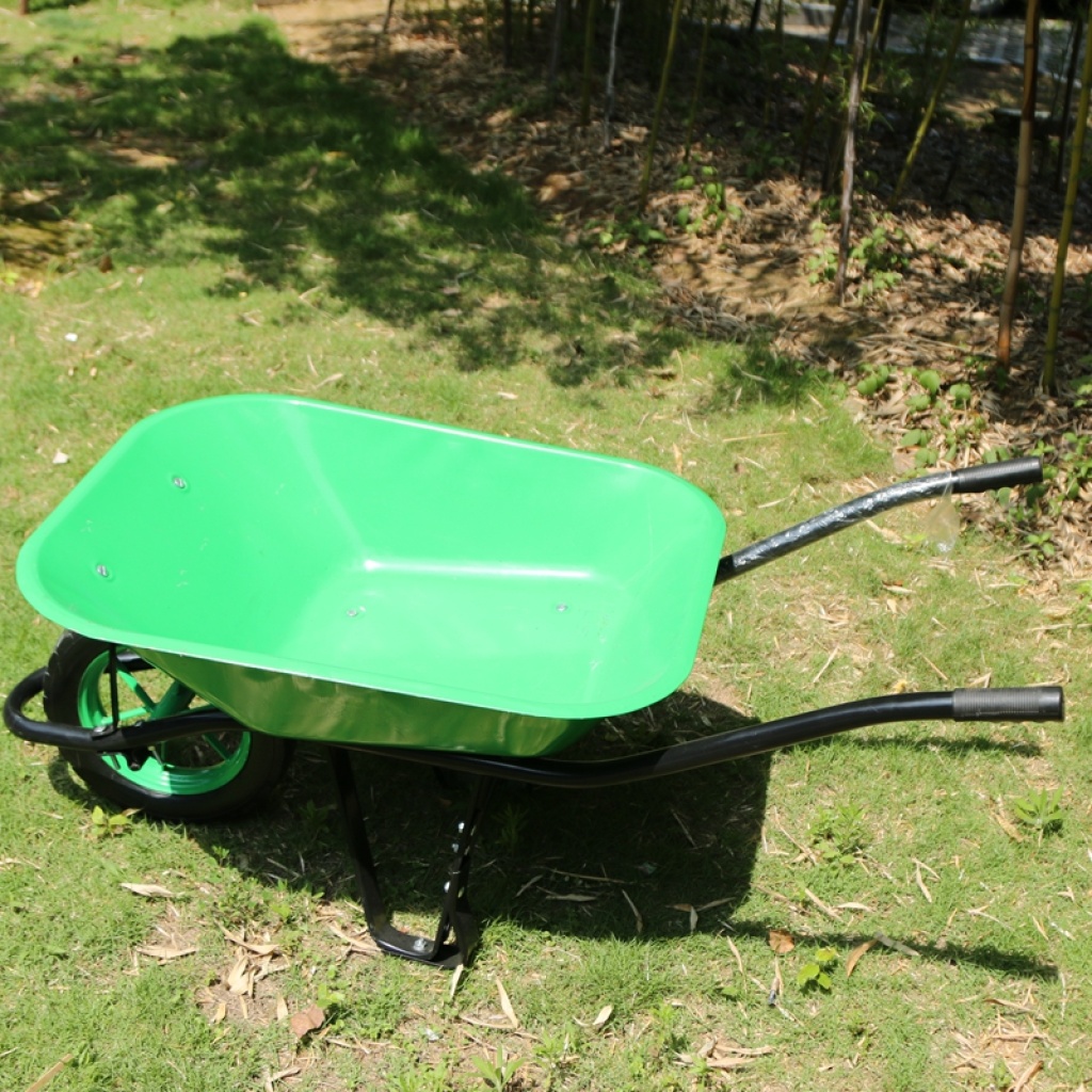 The combination of the production of farm carts and modern machinery and equipment The combination of the production of farm carts and modern machinery and equipment